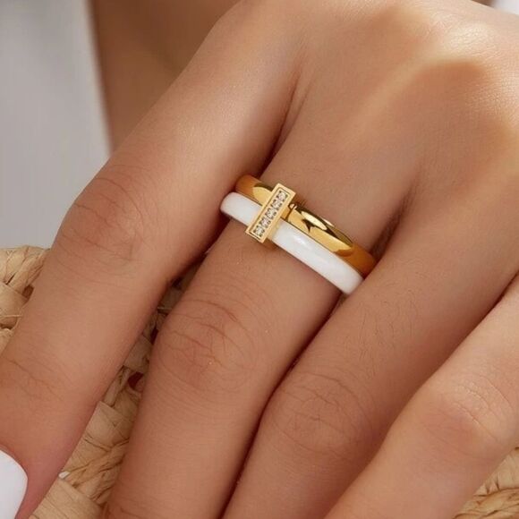 Gold and White Ring N830 - Picture 1 of 5